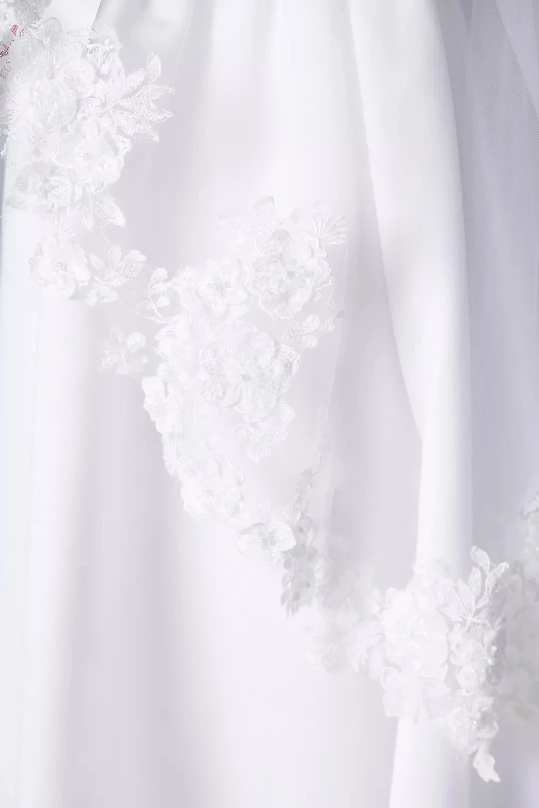 Soft Two-Tiered Fingertip Length Plain Tulle Bridal Veil by YiHuiw