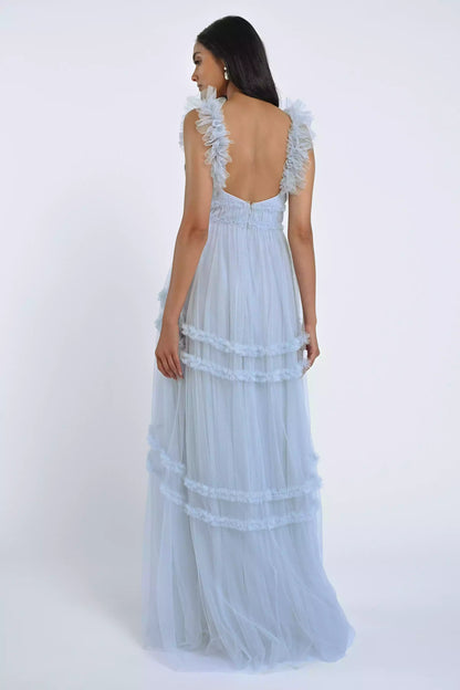 Vestidos de dama de honor de gasa suave con escote en forma de corazón plisado en capas, tirantes con volantes, detalles de volantes en la espalda y cremallera media