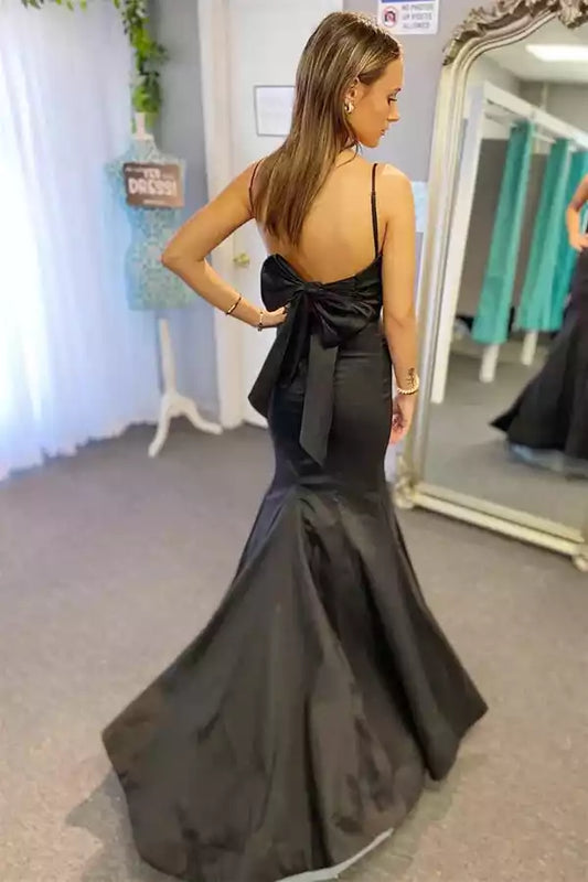 Sophisticated Black Taffeta Mermaid Dress with Plunge V-Neck & Bow Back