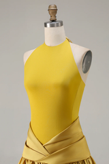 Sophisticated Halter Neck Satin Evening Dress with Pleated Waist Flowy A-Line Silhouette and Floor-Length Design for Formal Occasions