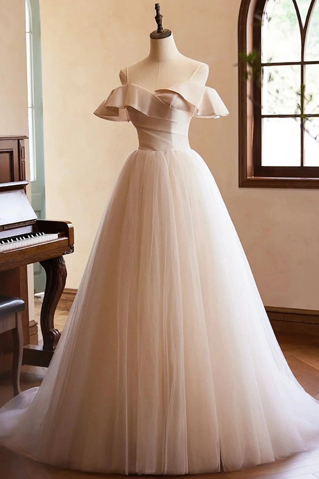 Spaghetti Straps Floor Length Prom Dresses A-Line Sleeveless Backless Evening Party Dress simple gentle atmospheric and unique desi Bring summer by YiHuiw