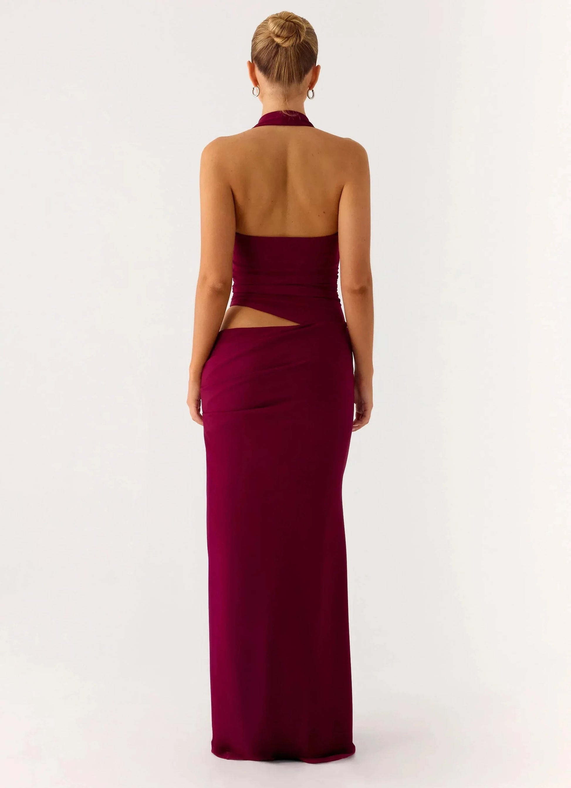 Statement-Making Sheath Halter Neck Sleeveless Backless Cut-Out Floor-Length Evening Dress by YiHuiw