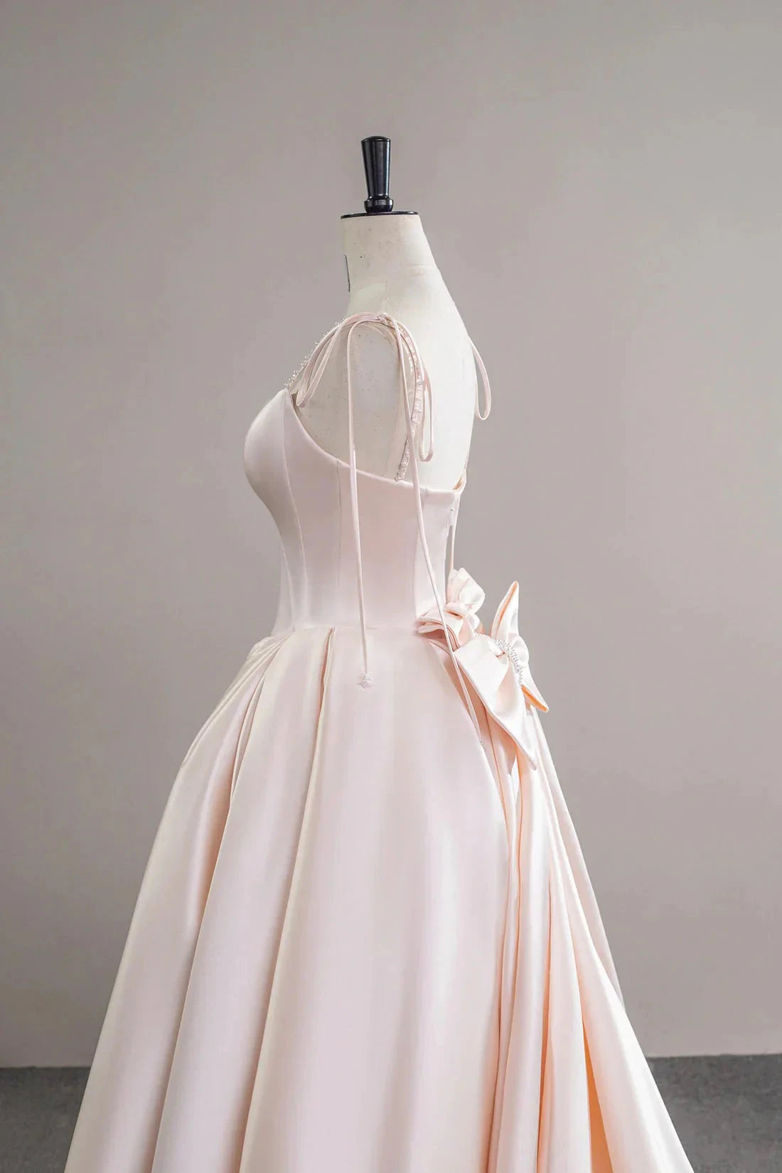 Strap Satin Long Prom Dress Beautiful A-Line Evening Party Dress simple gentle atmospheric and unique desi Brin by YiHuiw