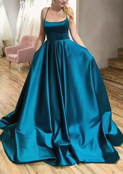 Impresionantes vestidos de graduación de corte en A, con escote cuadrado, tirantes finos y pliegues de satén en cascada