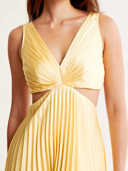 V-Neck Sleeveless Pleated Midi Wedding Dress - Yihuiw by Yihuiw
