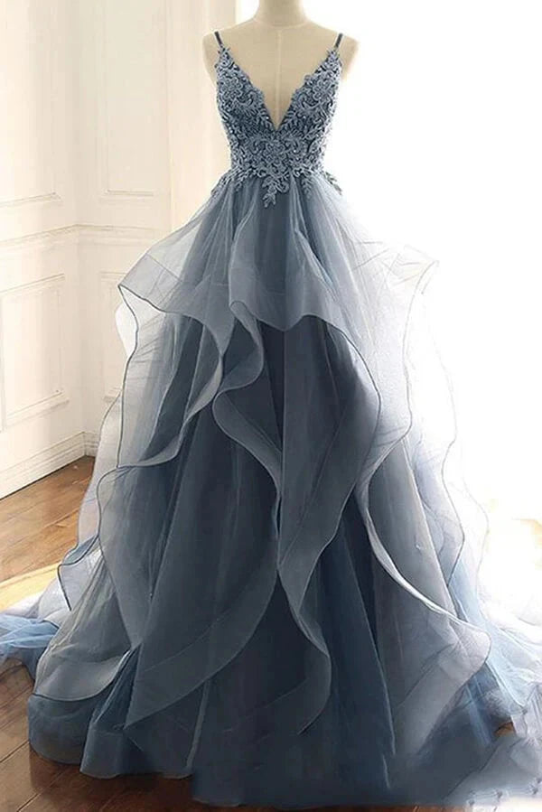 Tulle A-line V-neck Spaghetti Straps Appliqued Prom Dresses Evening Dress simple gentle atmospheric and unique desi Bring summer colors to enhance whiteness by YiHuiw