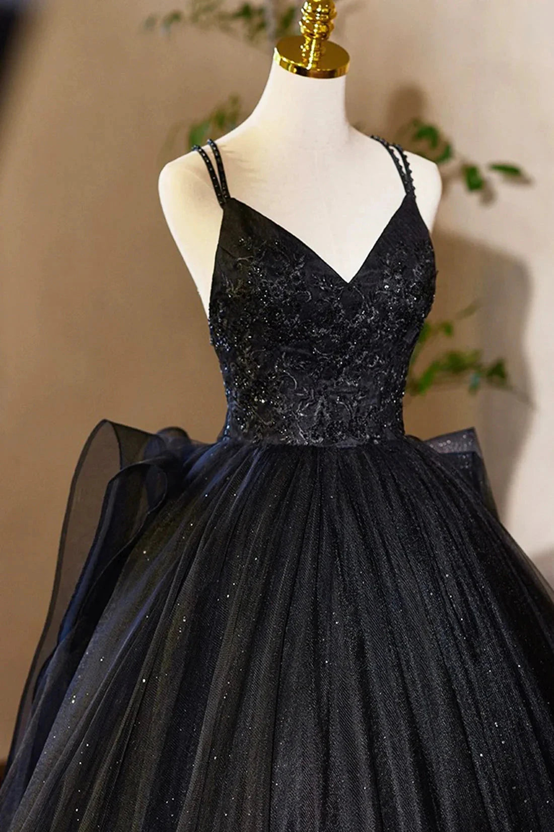 V-Neck Tulle Lace Prom Dress Gorgeous A-Line Evening Party Dress simple gentle atmospheric and unique desi Bring summer by YiHuiw