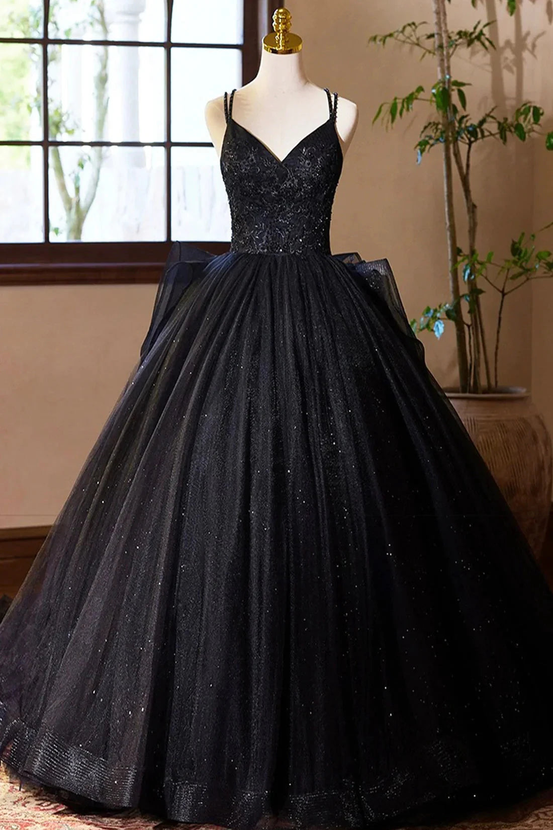 V-Neck Tulle Lace Prom Dress Gorgeous A-Line Evening Party Dress simple gentle atmospheric and unique desi Bring summer by YiHuiw