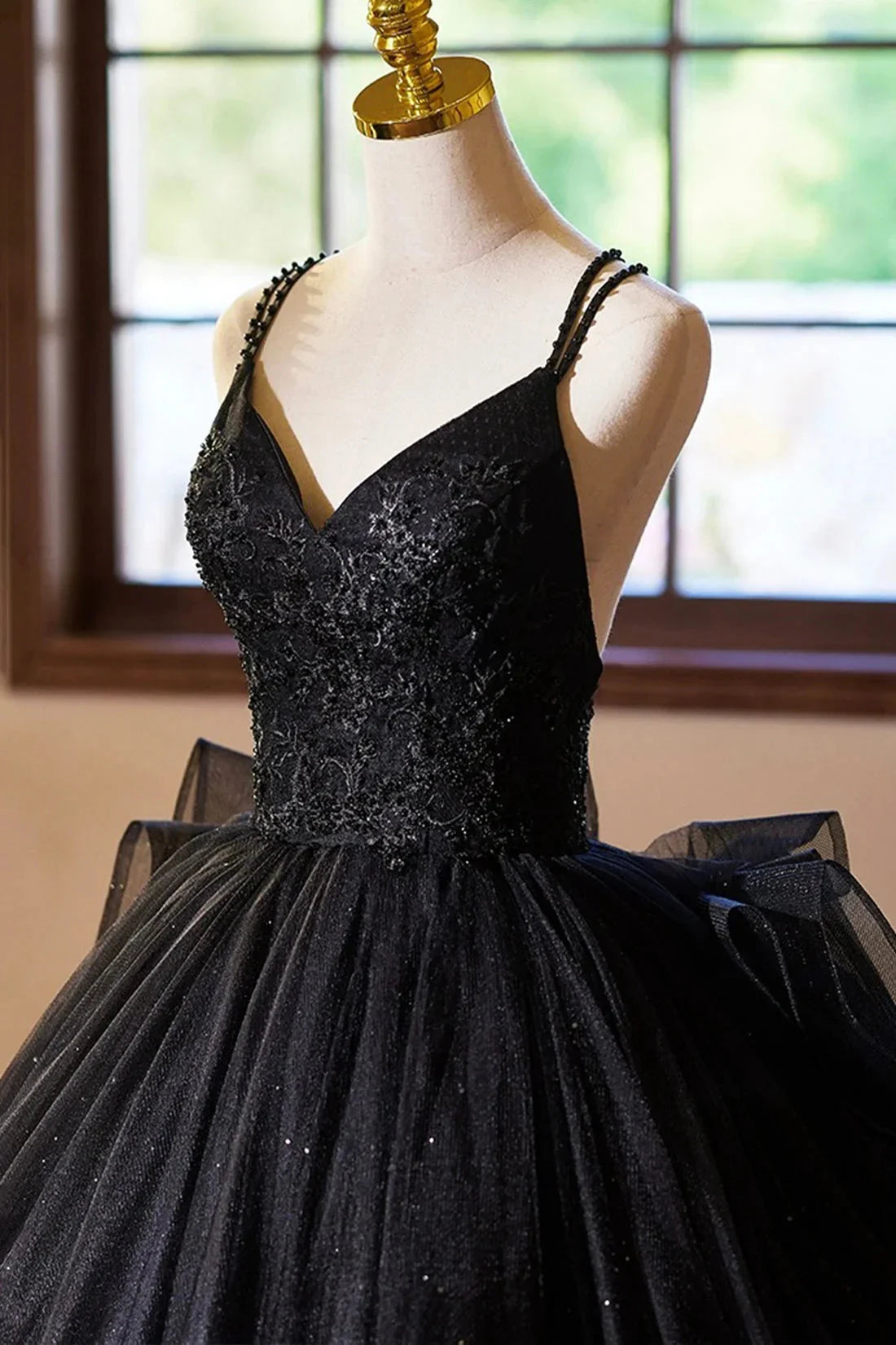 V-Neck Tulle Lace Prom Dress Gorgeous A-Line Evening Party Dress simple gentle atmospheric and unique desi Bring summer by YiHuiw