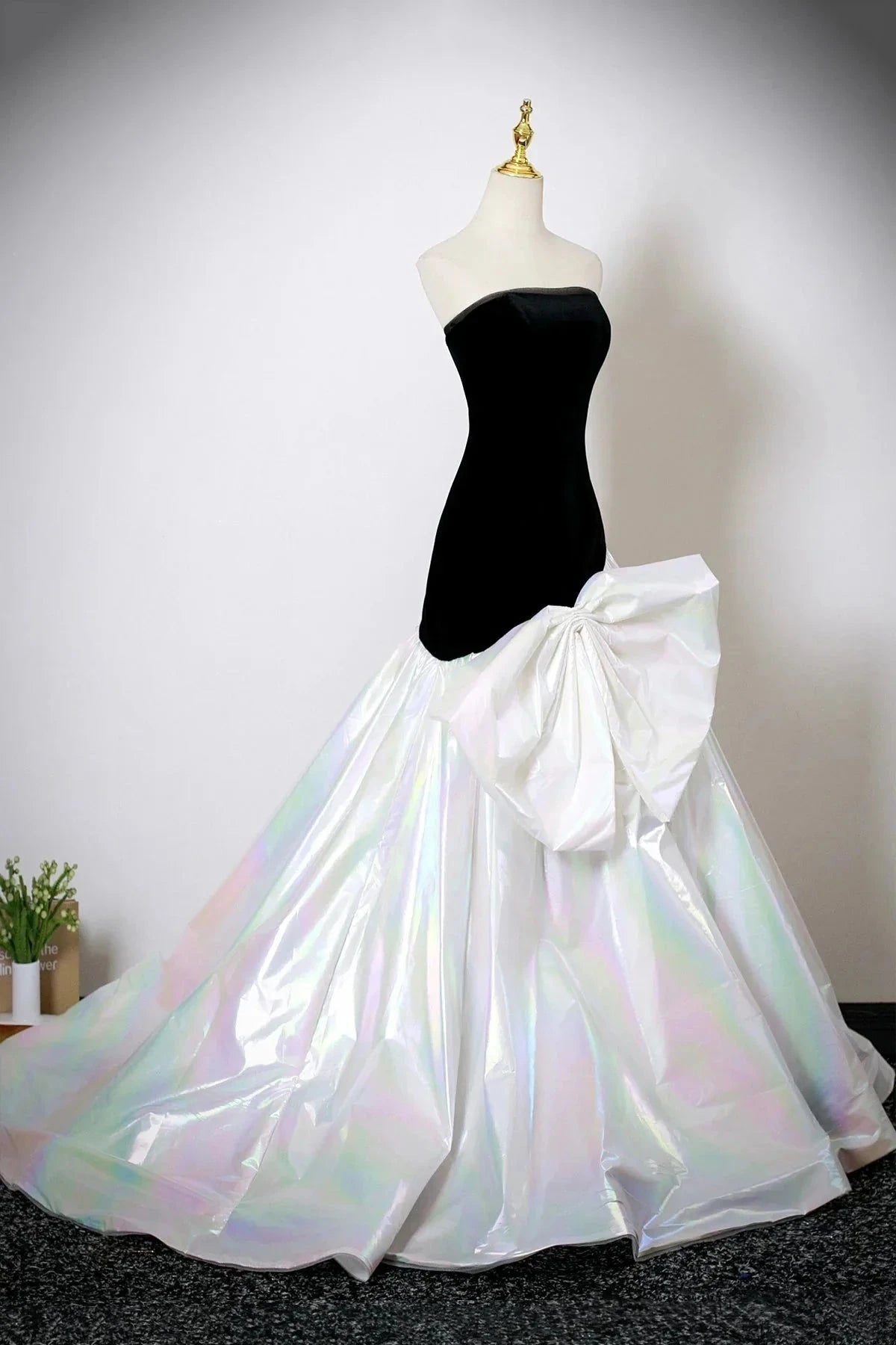 Velvet and White Colorful Satin Long Mermaid Strapless Prom Dress simple gentle atmospheric and unique desi Brin by YiHuiw
