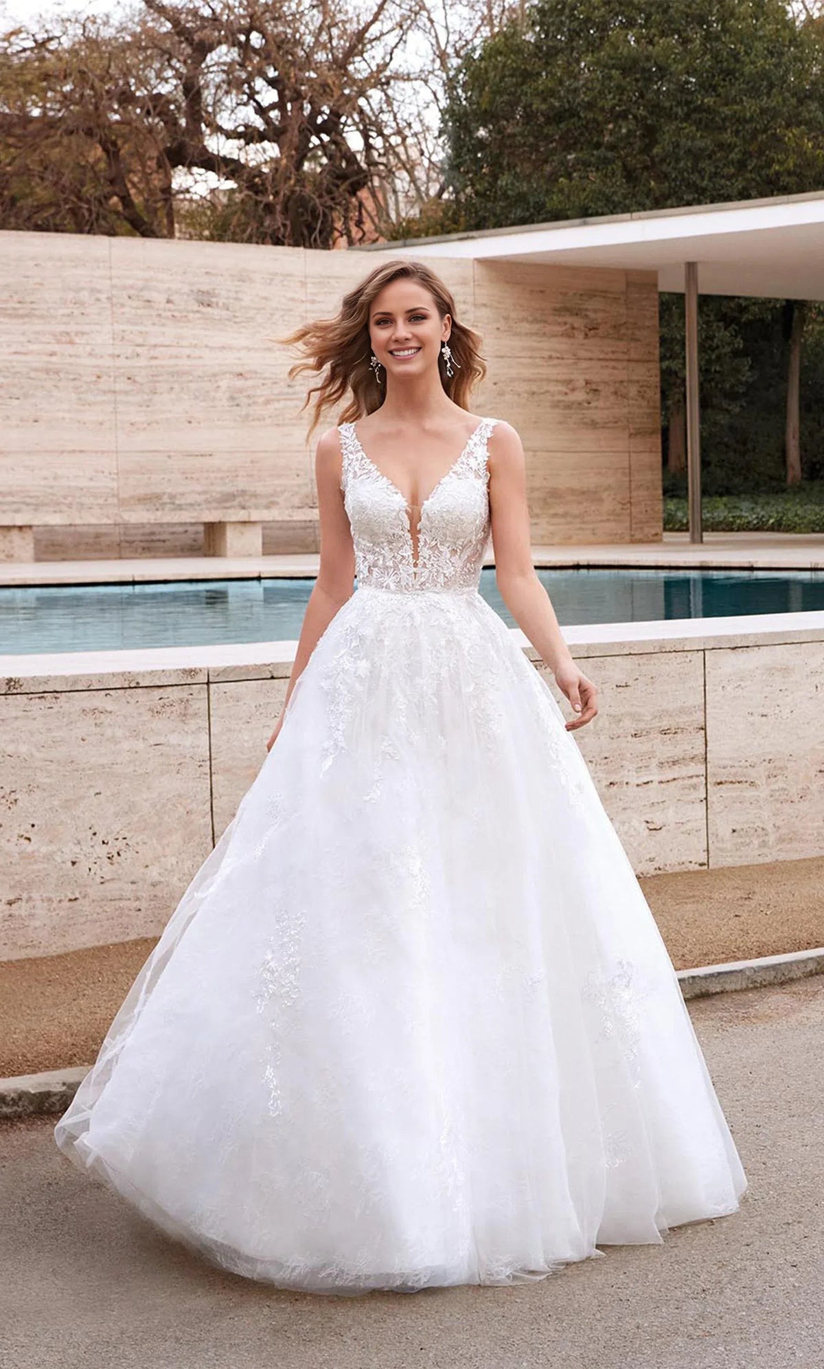 White A-Line Lace Sleeveless Train Wedding Dress - Yihuiw by Yihuiw