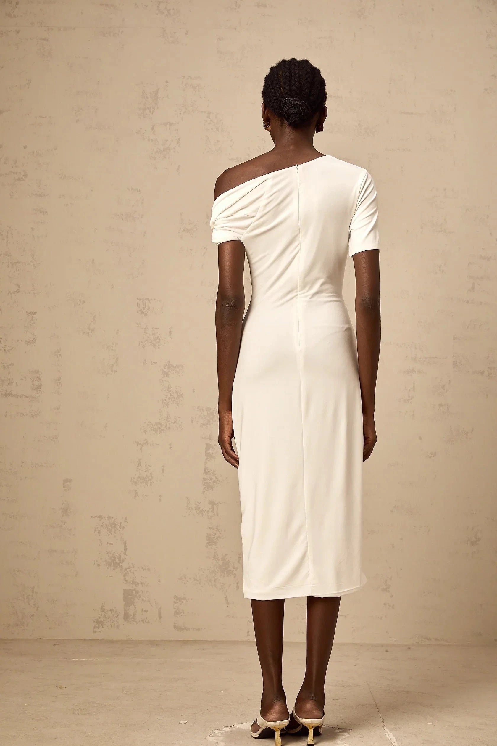 White One - Shoulder Cutout Midi Dress white asymmetrical buckle midi dress Evening Dress by YiHuiw