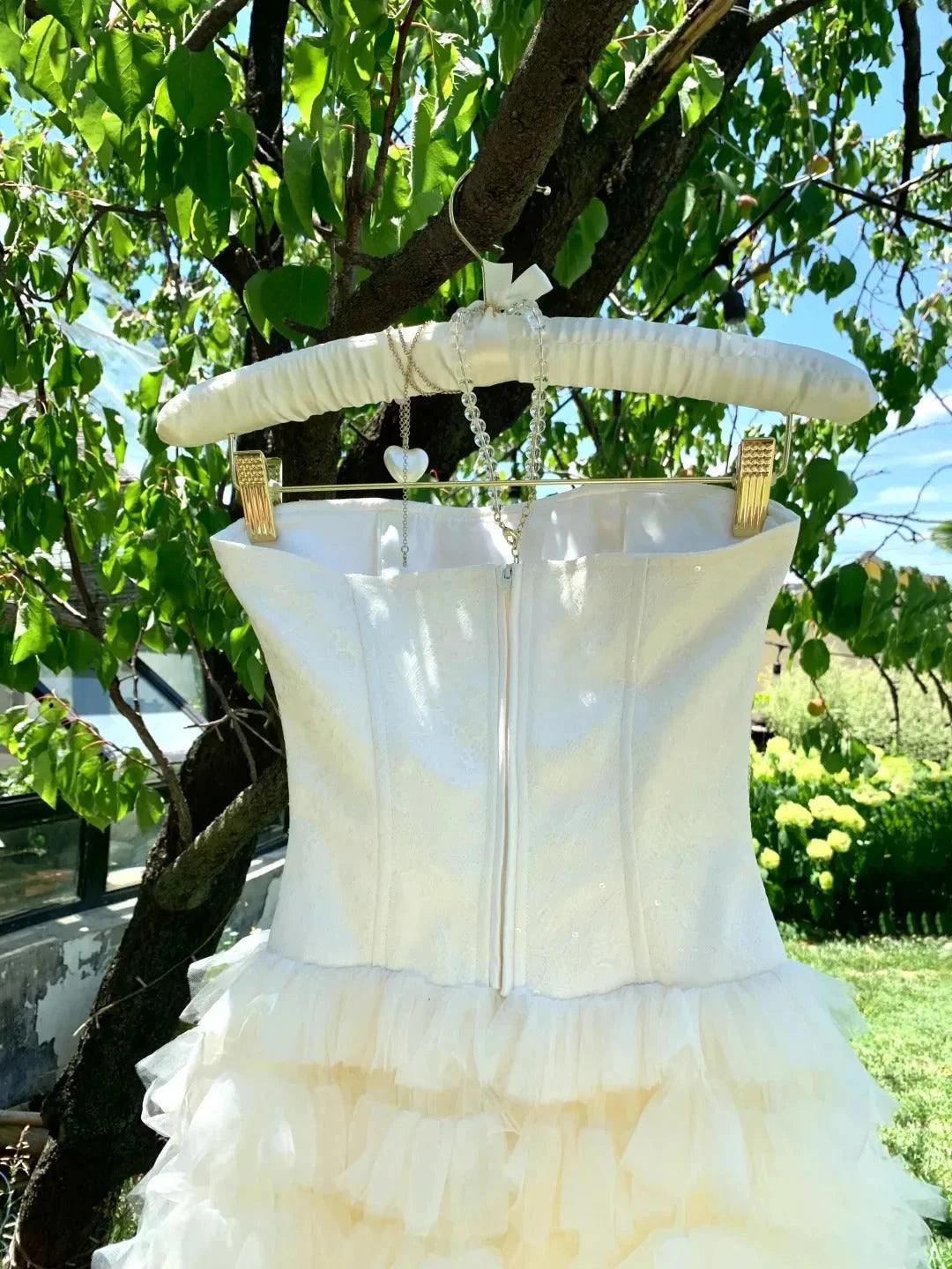 White sweet long chiffon ball gown homecoming dress birthday party dress simple gentle atmospheric and unique desi Bring summer colors to enhance whiteness by YiHuiw