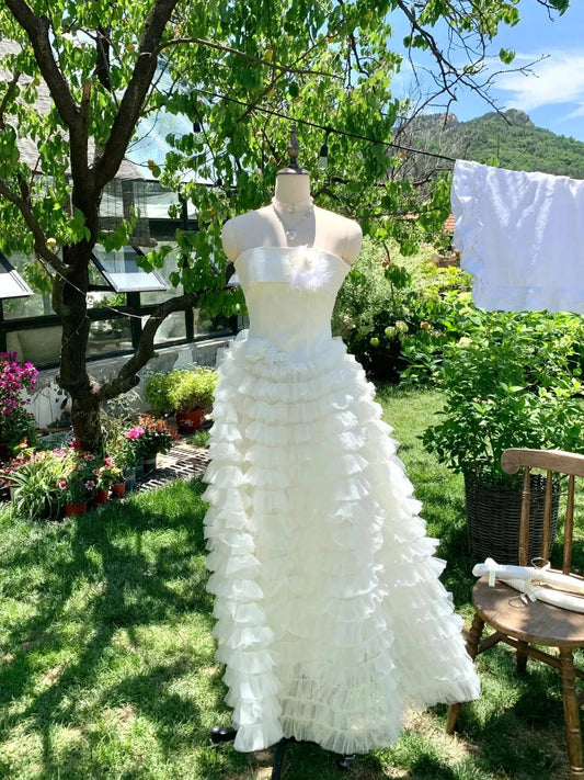White sweet long chiffon ball gown homecoming dress birthday party dress simple gentle atmospheric and unique desi Bring summer colors to enhance whiteness by YiHuiw