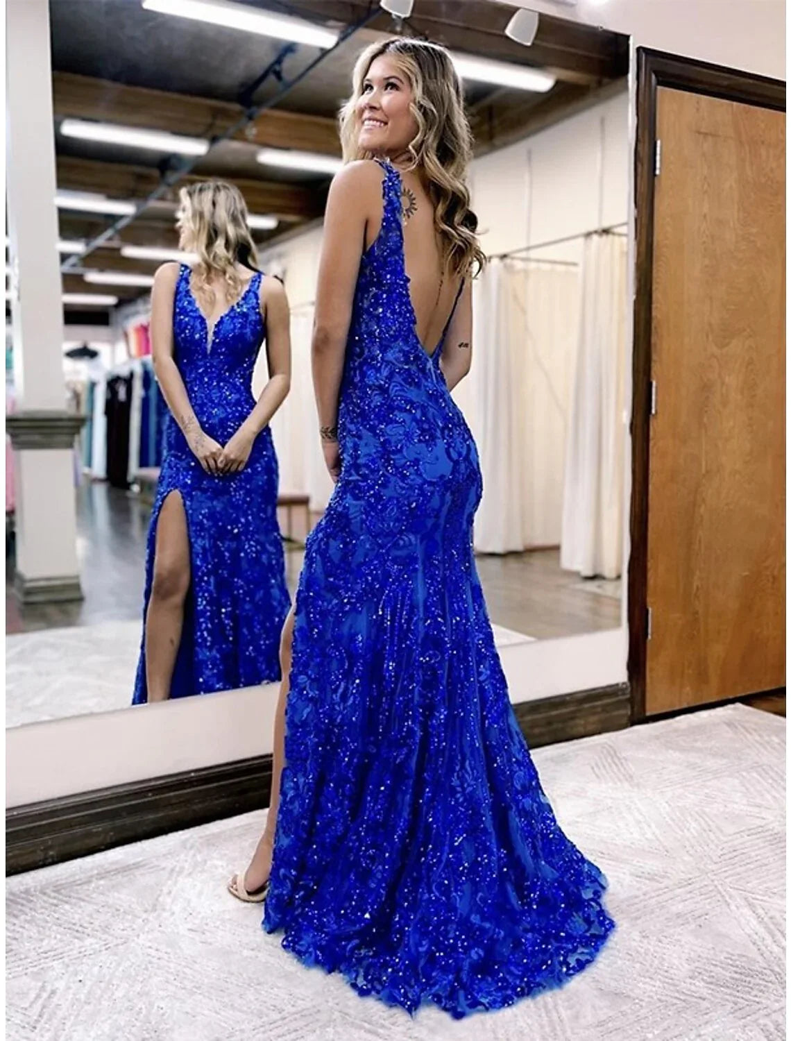 Mermaid / Trumpet Prom Dresses Sparkle & Shine Dress Formal Sweep / Brush Train Sleeveless V Neck Sequined Backless with Sequin by YiHuiw