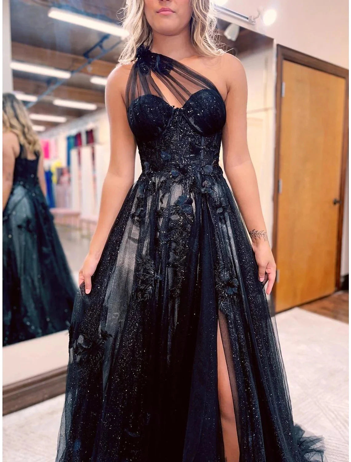 A-Line Prom Dresses Color Block Dress Formal Wedding Guest Sweep / Brush Train Sleeveless One Shoulder Tulle Backless with Pleats Appliques by YiHuiw