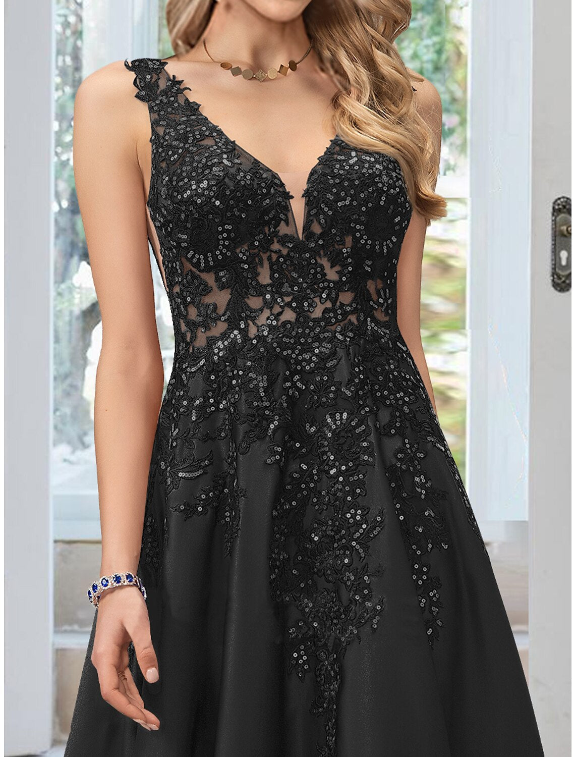 A-Line Evening Gown Black Dress Formal Floor Length Sleeveless V Neck Lace with Appliques by YiHuiw