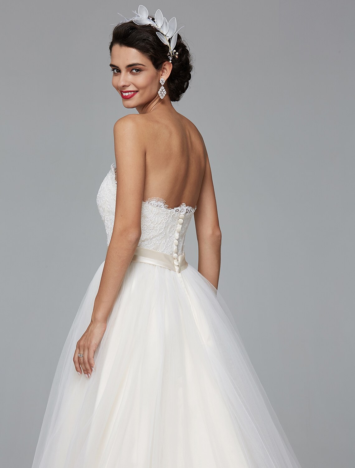 A-Line Wedding Dresses Sweetheart Neckline Court Train Lace Tulle Sleeveless Wedding Dress in Color with Sash / Ribbon Buttons by YiHuiw