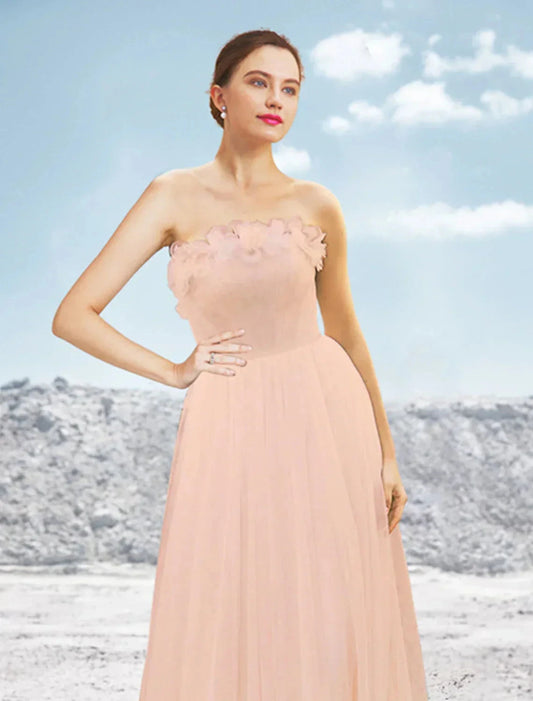A-Line Evening Gown Elegant Dress Formal Sweep / Brush Train Sleeveless Strapless Tulle with Pleats by YiHuiw
