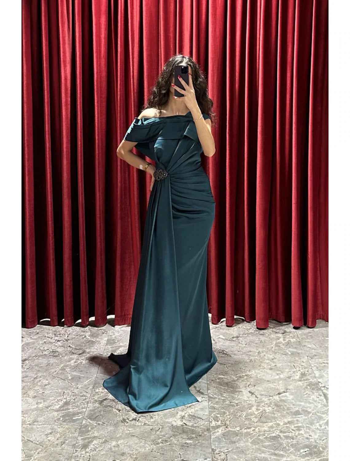 A-Line Evening Gown Elegant Dress Formal Fall Sweep / Brush Train Short Sleeve One Shoulder Satin with Ruched Slit by YiHuiw