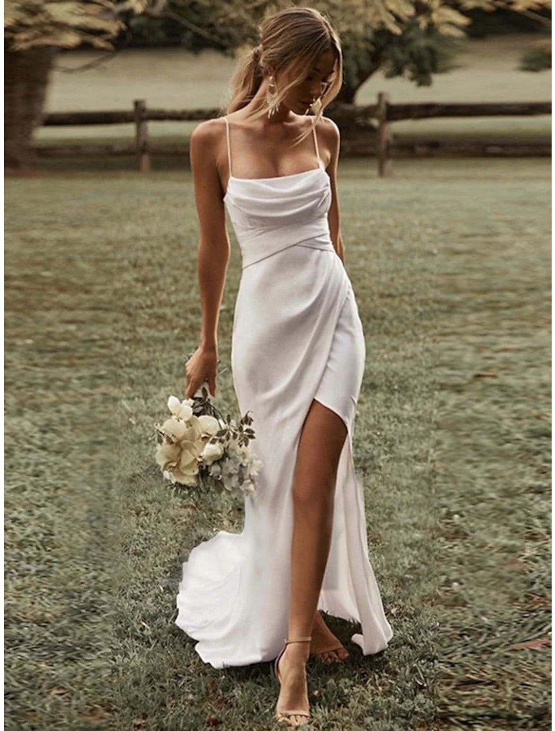 Beach Sexy Casual Wedding Dresses Sheath / Column Square Camisole Spaghetti Strap Sweep / Brush Train  Fabric Bridal Gowns With Ruched Split Front