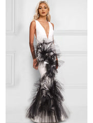 Mermaid / Trumpet Evening Gown Color Block Dress Formal Floor Length Sleeveless V Neck  Fabric with Appliques