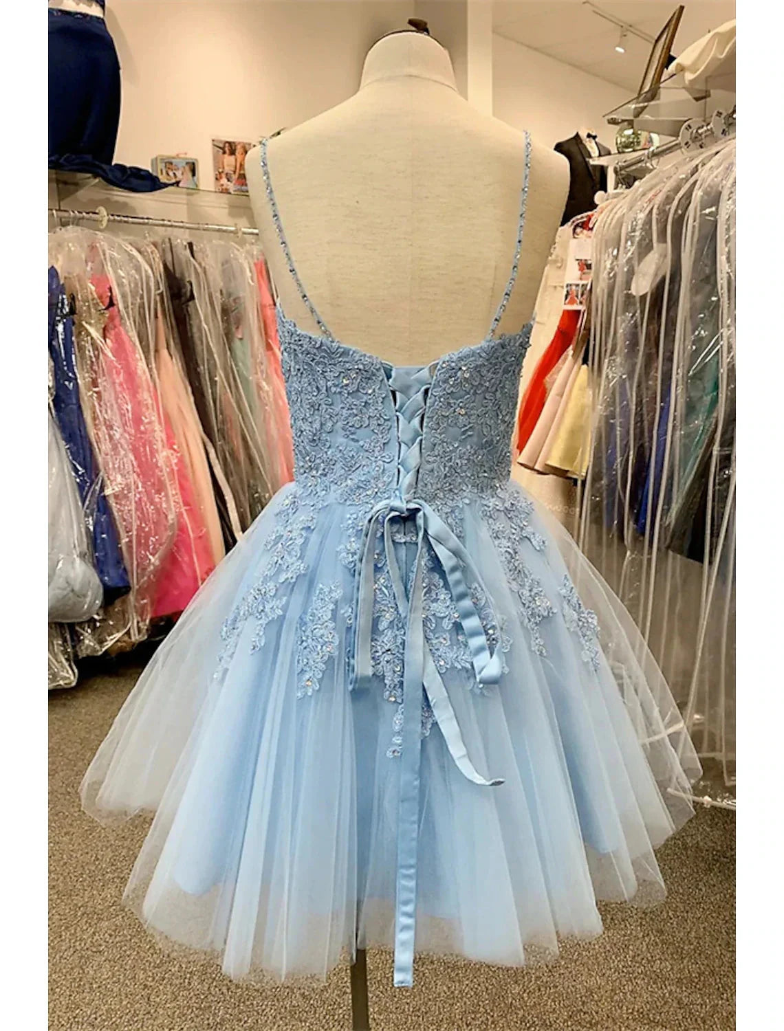 A-Line Homecoming Dresses Floral Dress Party Wear Cocktail Party Short / Mini Sleeveless Spaghetti Strap Tulle with Appliques by YiHuiw