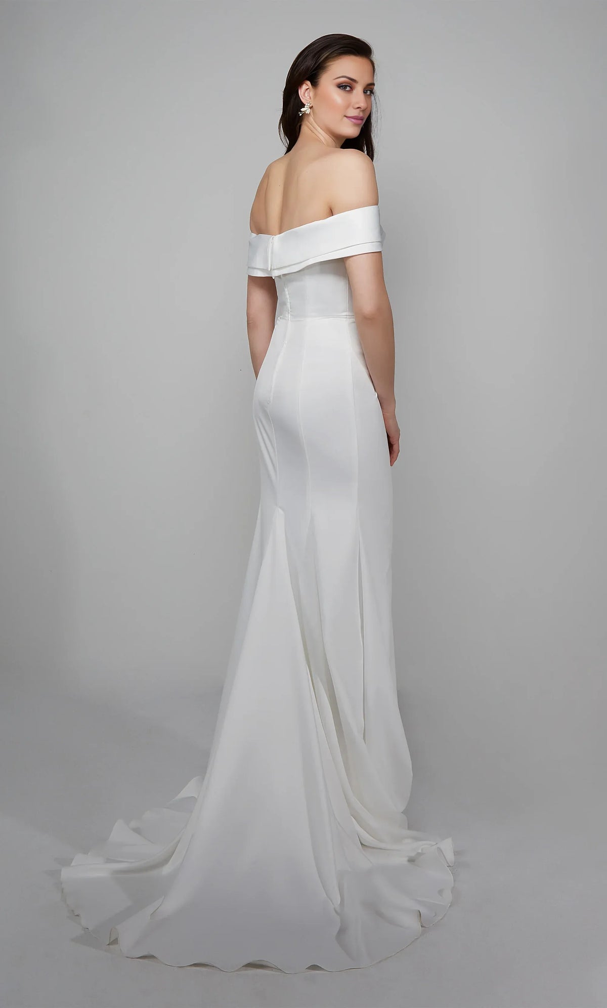 Mermaid V-Neck Satin High Slit Wedding Dress - Yihuiw by Yihuiw