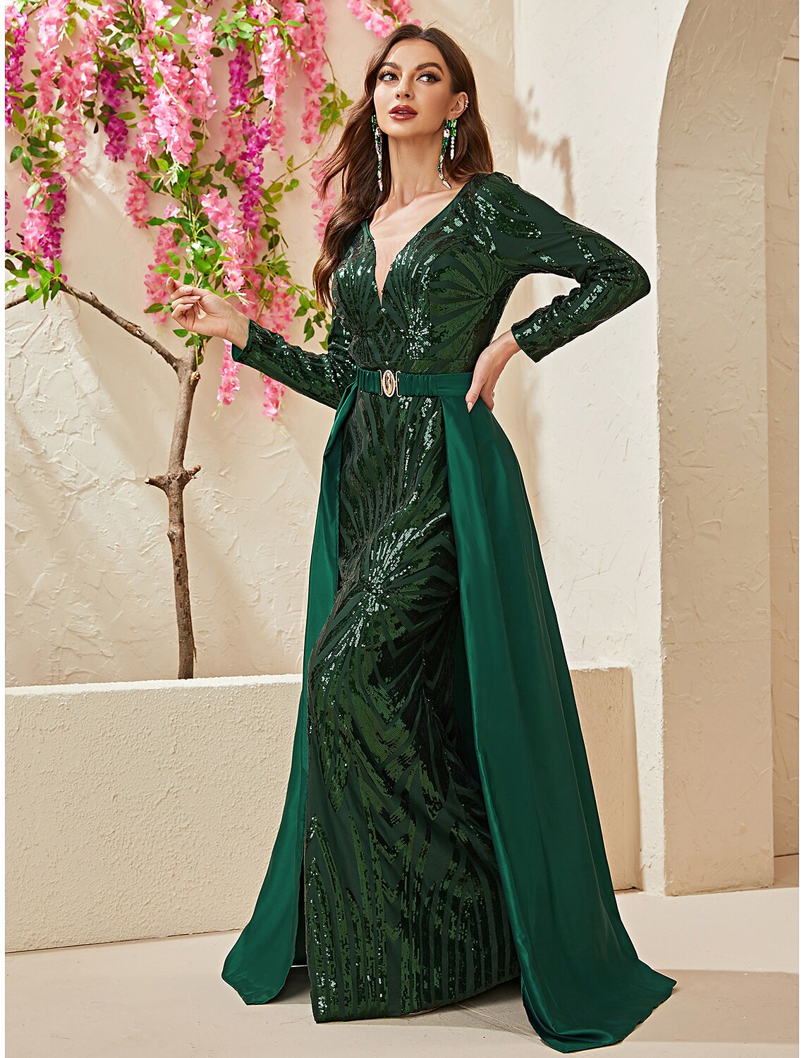 Mermaid / Trumpet Evening Gown Sparkle & Shine Dress Formal Wedding Sweep / Brush Train Long Sleeve V Neck Detachable Polyester with Sequin Overskirt by YiHuiw
