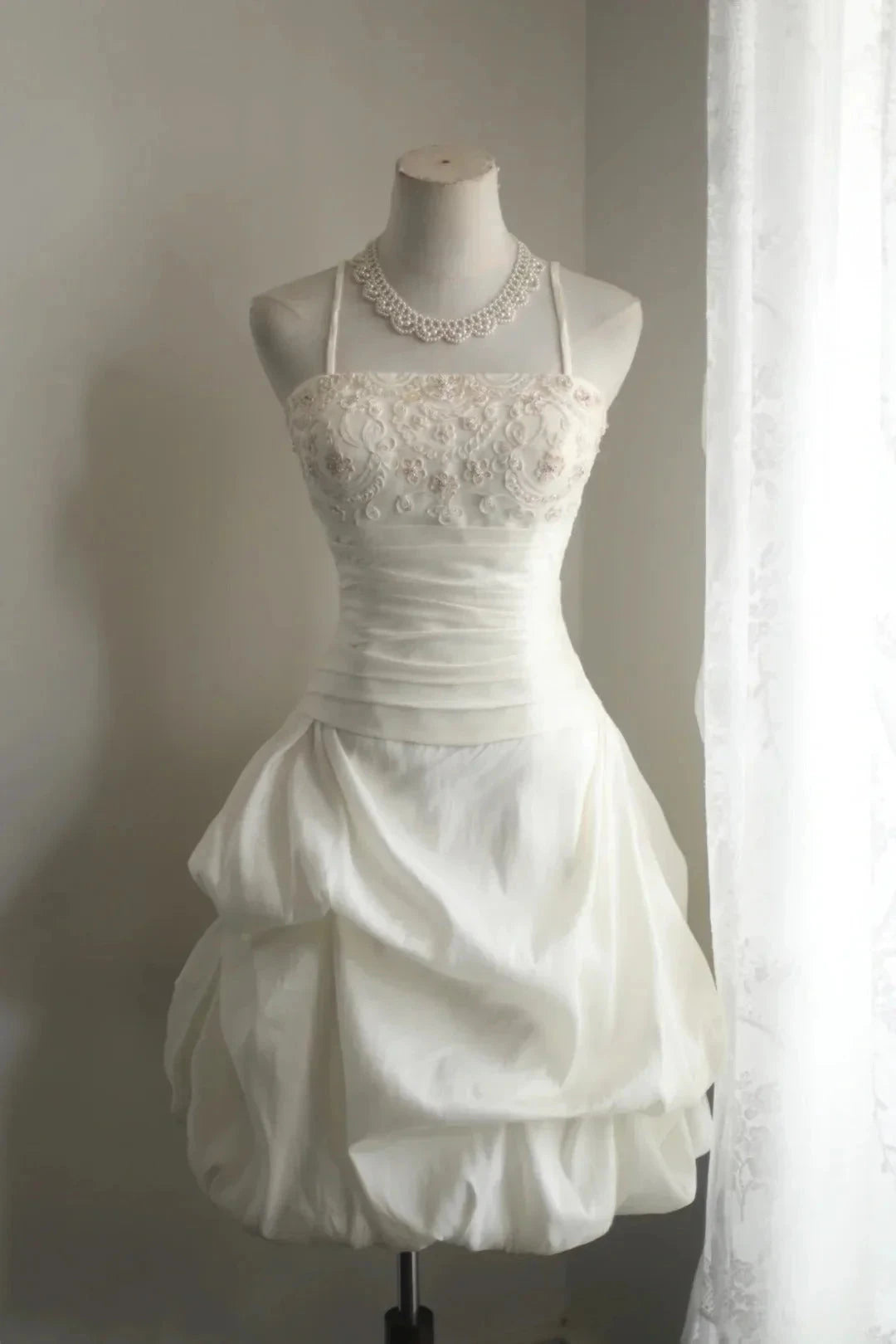 exquisite beading fashion short irregular pleated princess dress wedding dress simple gentle atmospheric and unique desi Bring summer colors to enhance whiteness by YiHuiw