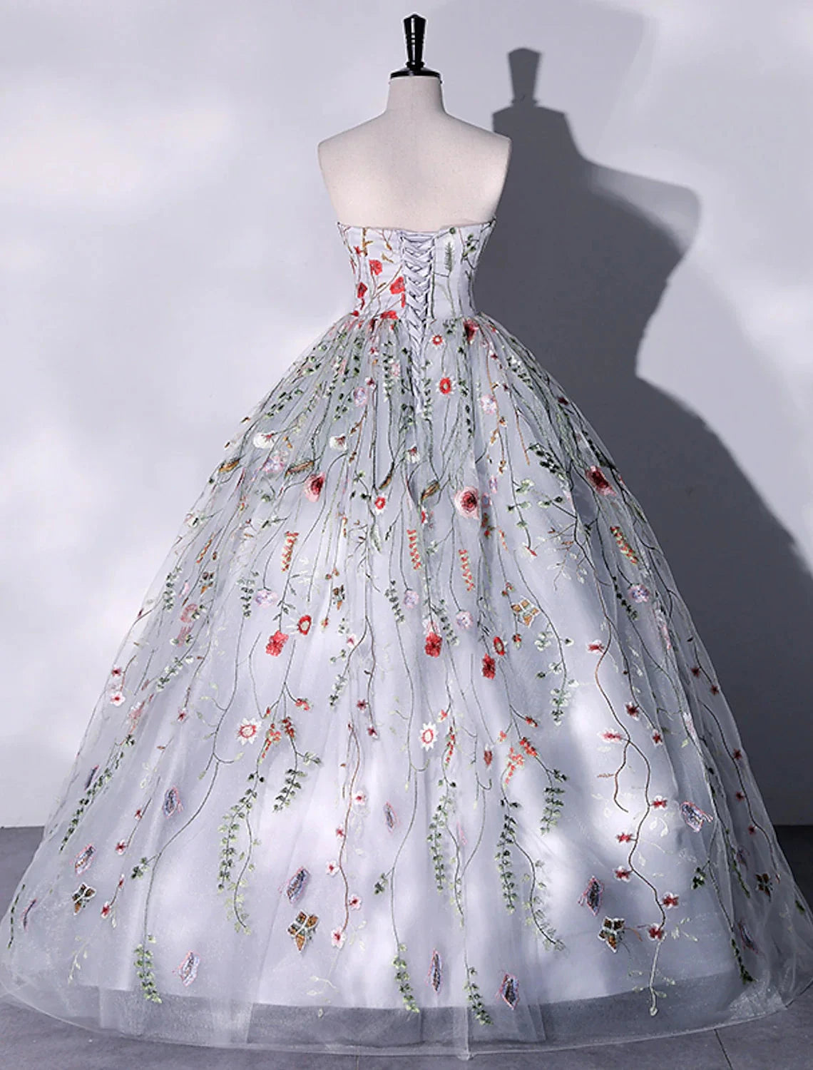 Ball Gown Evening Gown Elegant Dress Quinceanera Birthday Floor Length Sleeveless Strapless Lace with Slit Embroidery Appliques by YiHuiw