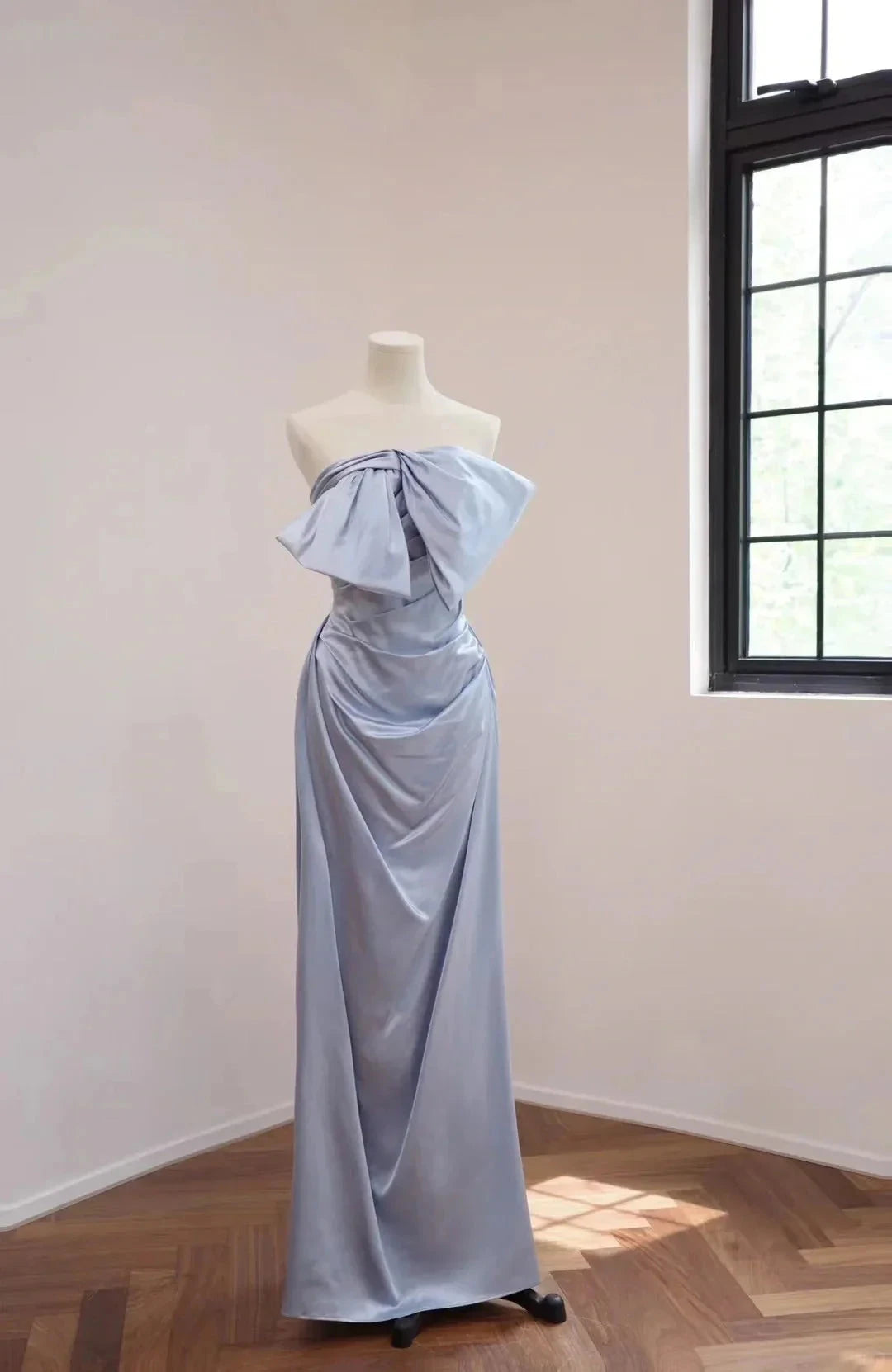 fashion long satin Prom dress evening dress simple gentle atmospheric and unique desi Bring summer colors to enhance whiteness by YiHuiw