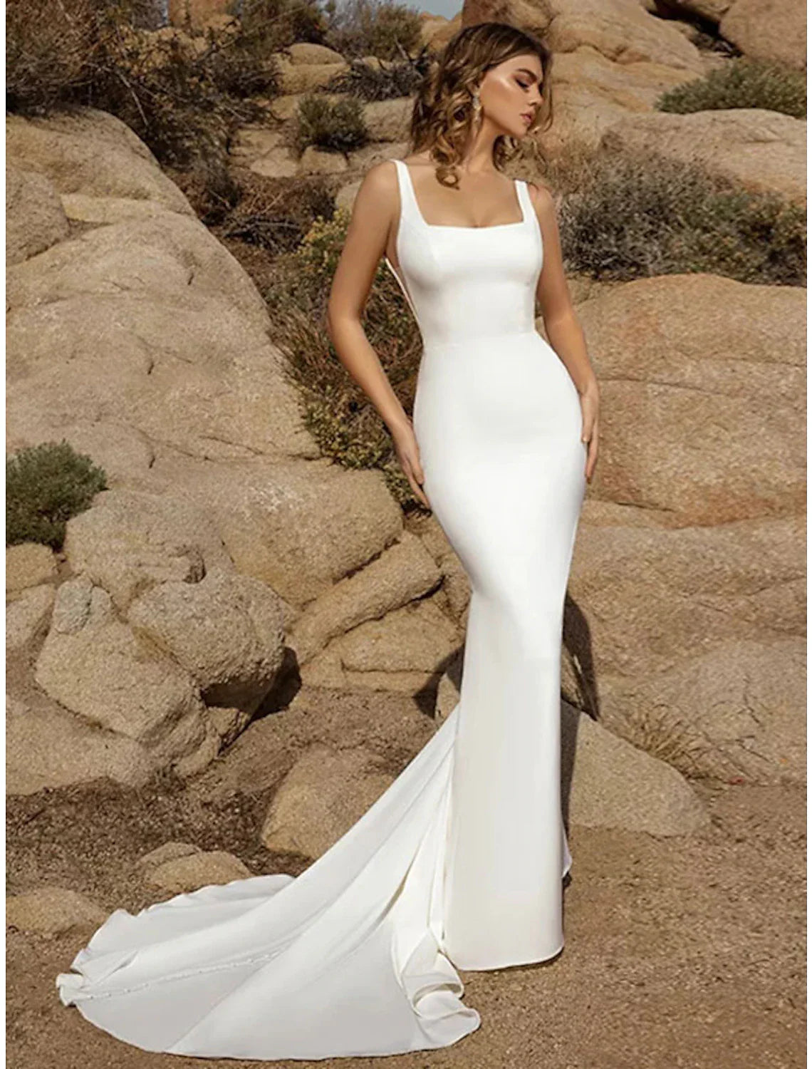Beach Open Back Casual Wedding Dresses Mermaid / Trumpet Square Neck Sleeveless Court Train  Fabric Bridal Gowns With Buttons Solid Color