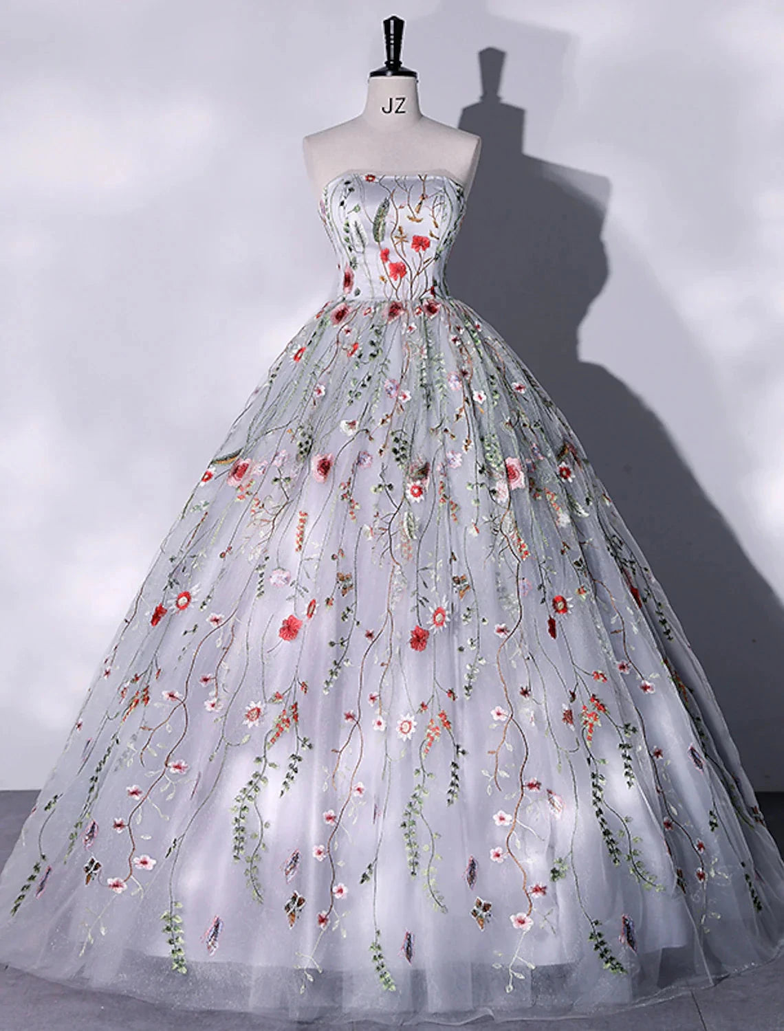 Ball Gown Evening Gown Elegant Dress Quinceanera Birthday Floor Length Sleeveless Strapless Lace with Slit Embroidery Appliques by YiHuiw