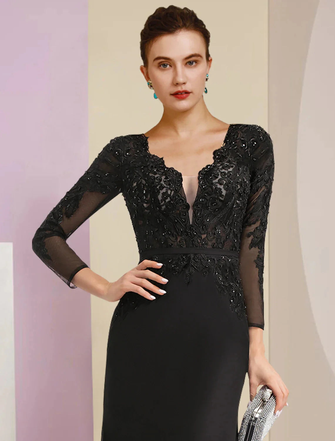 Sheath / Column Mother of the Bride Dress Wedding Guest Vintage Party V Neck Court Train Chiffon Lace Long Sleeve with Sequin by YiHuiw