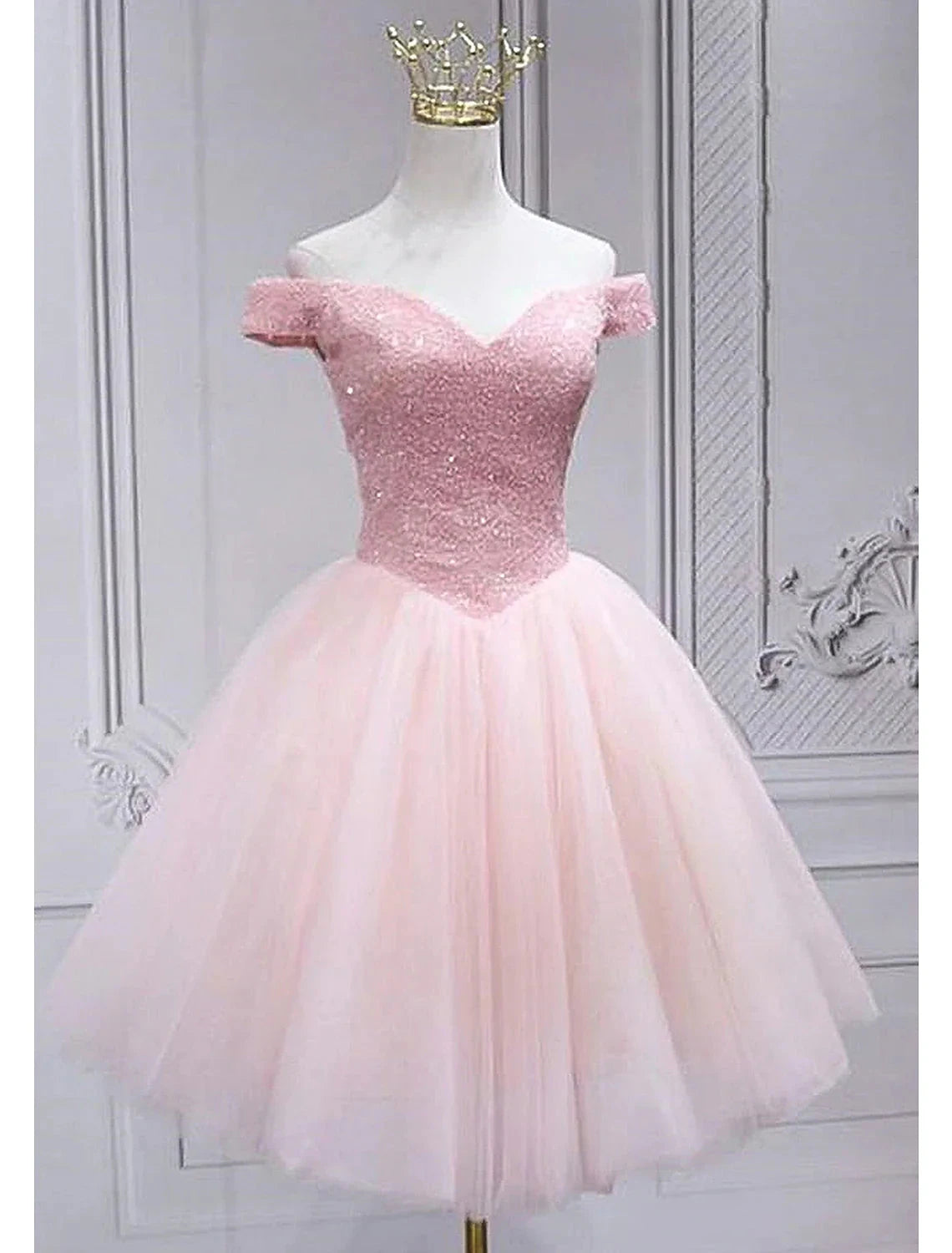 A-Line Homecoming Dresses Sparkle & Shine Dress Party Wear Cocktail Party Knee Length Sleeveless Off Shoulder Pink Dress Tulle with Sequin by YiHuiw