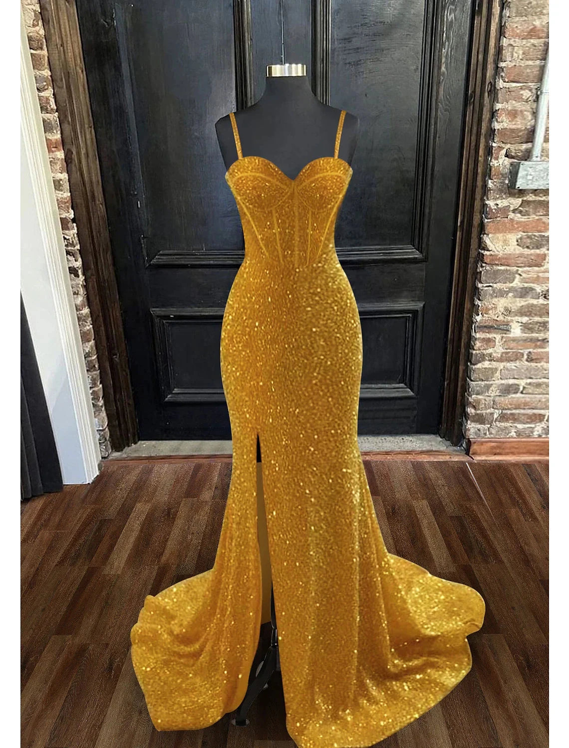 Mermaid / Trumpet Prom Dresses Sparkle & Shine Dress Formal Prom Sweep / Brush Train Sleeveless Sweetheart Sequined Backless with Sequin Slit by YiHuiw