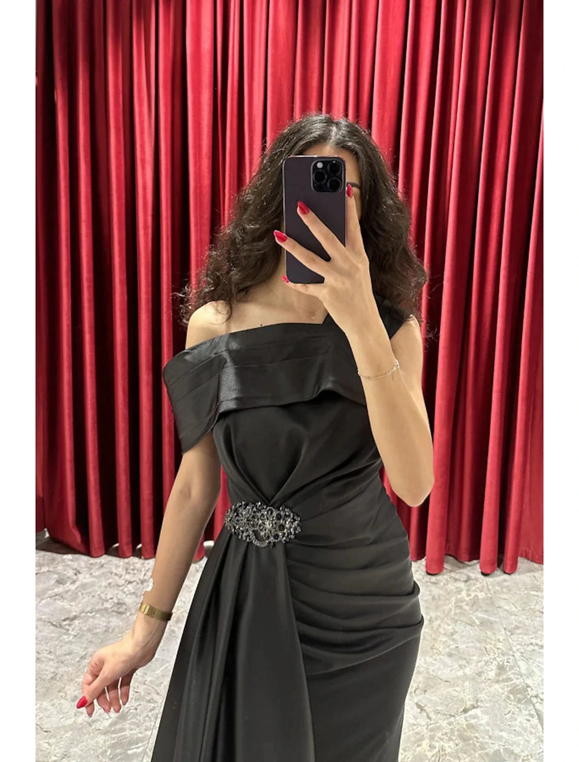 A-Line Evening Gown Elegant Dress Formal Fall Sweep / Brush Train Short Sleeve One Shoulder Satin with Ruched Slit by YiHuiw