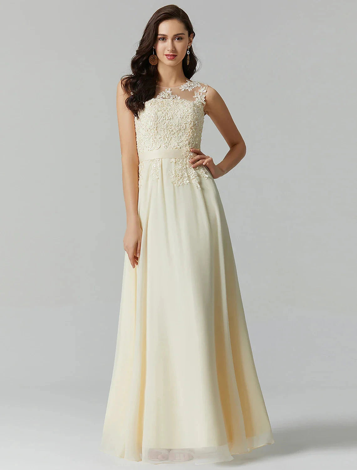 A-Line Bridesmaid Dress Jewel Neck Sleeveless Elegant Floor Length Chiffon / Lace with Appliques by YiHuiw