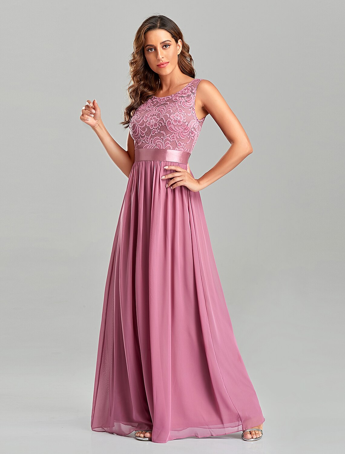 A-Line Evening Gown Empire Dress Party Wear Wedding Guest Floor Length Short Sleeve Jewel Neck Chiffon with Embroidery by YiHuiw