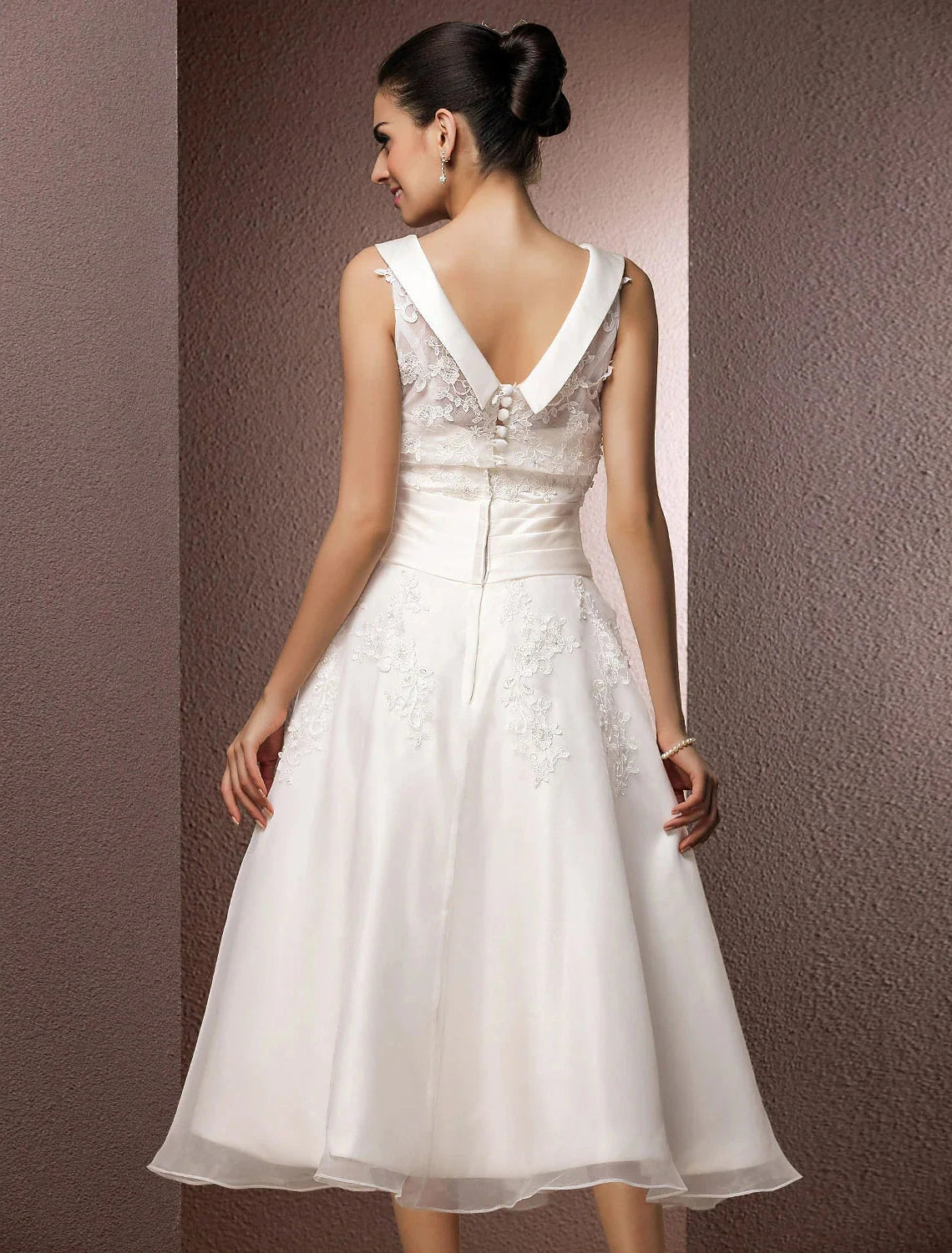 Hall Wedding Dresses A-Line Illusion Neck Sleeveless Tea Length Lace Bridal Gowns With Pearl Beading Summer Wedding Party Women's Clothing by YiHuiw