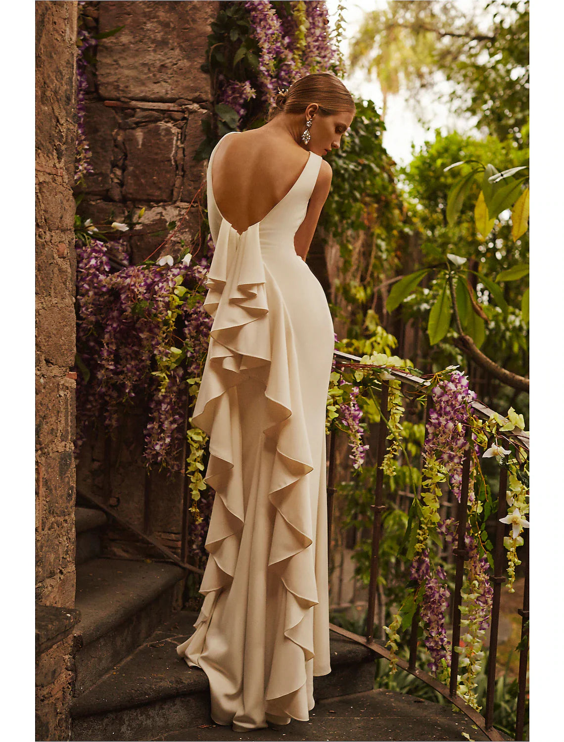 Hall Open Back Casual Wedding Dresses Sheath / Column Scoop Neck Sleeveless Sweep / Brush Train  Fabric Bridal Gowns With Draping Summer Fall Wedding Party   Women's Clothing