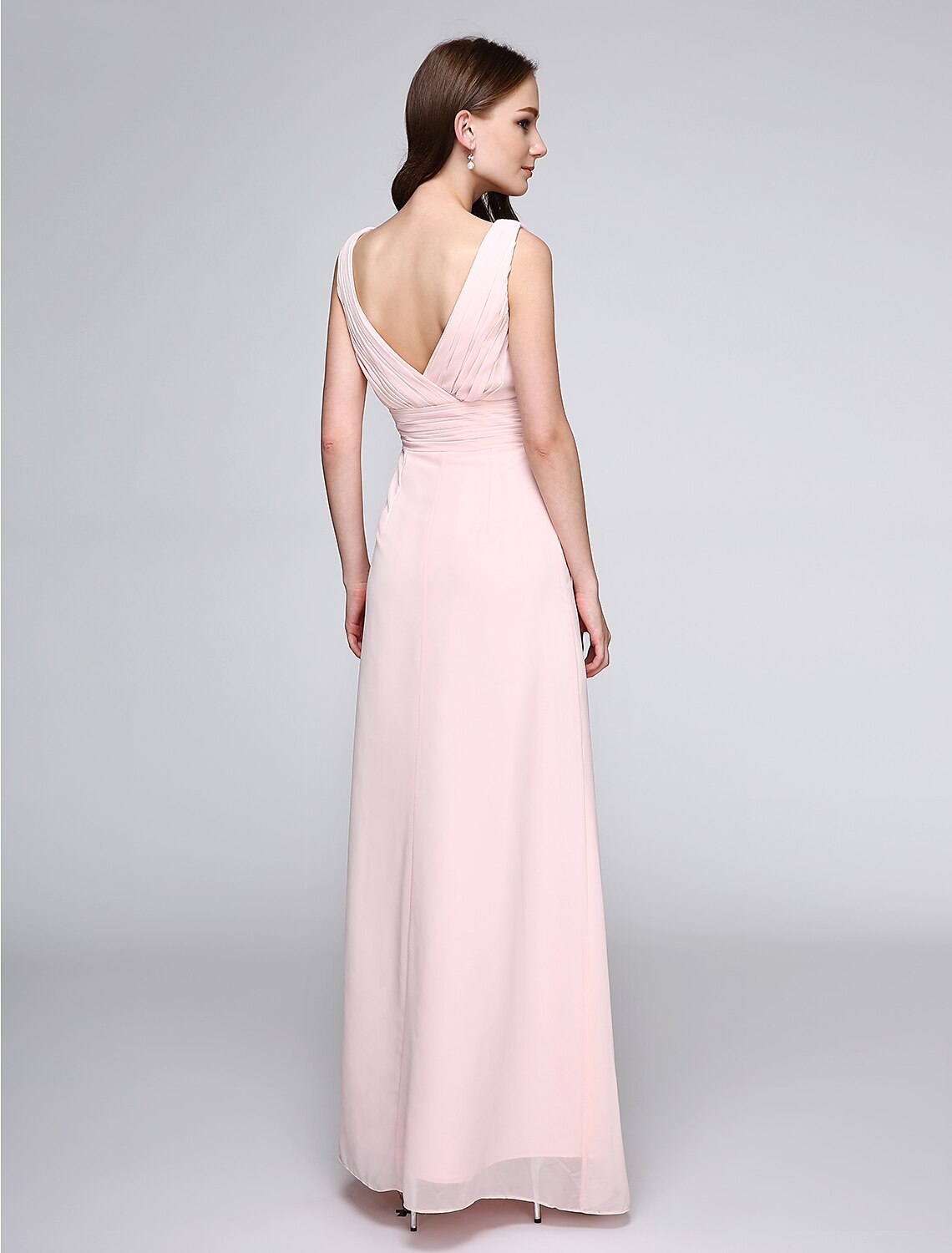 Sheath / Column Bridesmaid Dress V Neck Sleeveless Elegant Floor Length Chiffon with Criss Cross / Ruched by YiHuiw