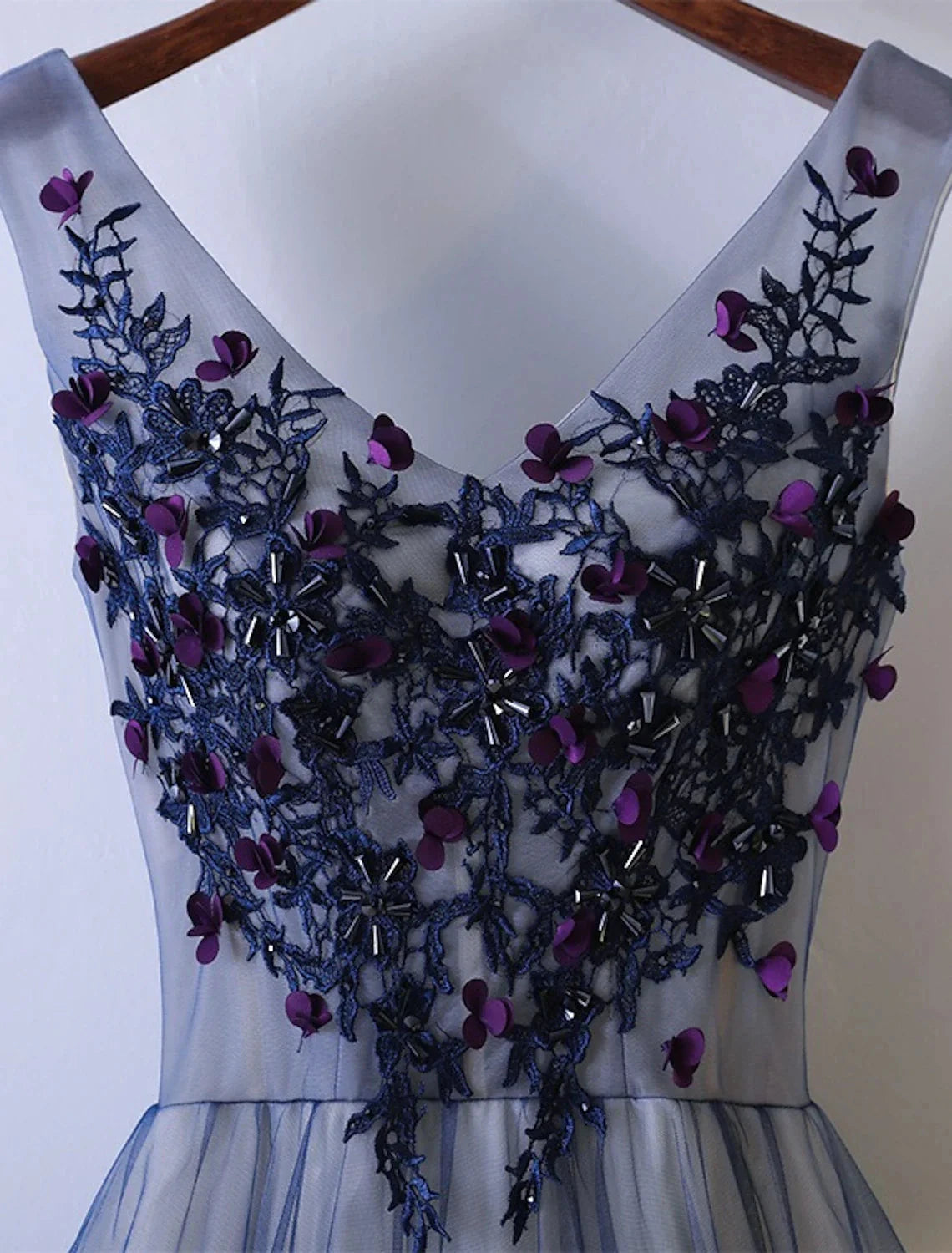 A-Line Bridesmaid Dress V Neck Sleeveless Elegant Floor Length Tulle with Beading / Appliques by YiHuiw