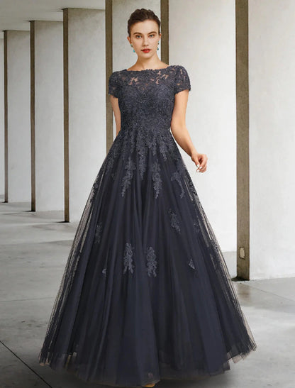 Ball Gown Mother of the Bride Dress Luxurious Elegant Jewel Neck Floor Length Lace Tulle Short Sleeve with Crystals Appliques by YiHuiw