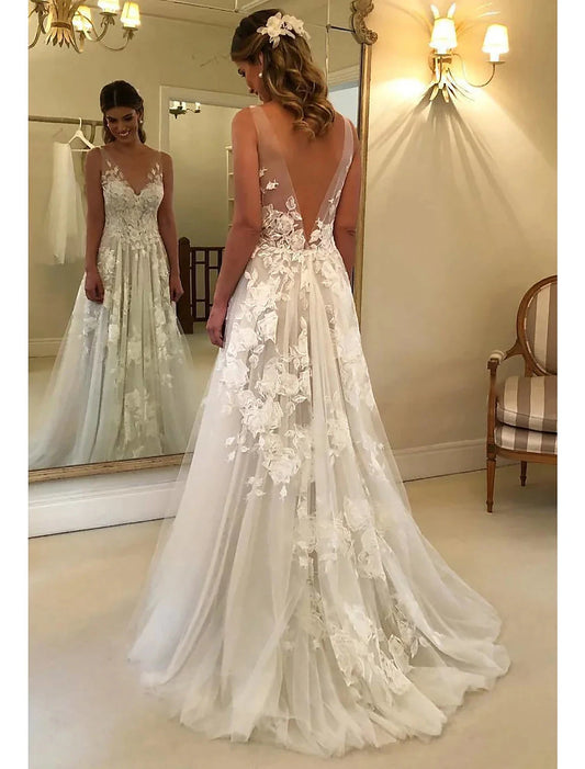 Beach Boho Wedding Dresses A-Line V Neck Sleeveless Sweep / Brush Train Lace Bridal Gowns With Appliques Summer Fall Wedding Party Women‘s Clothing by YiHuiw