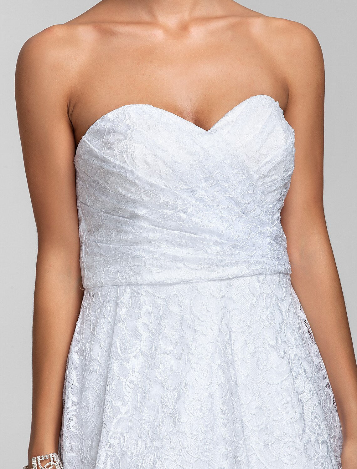 Princess / A-Line Bridesmaid Dress Sweetheart Sleeveless Knee Length Lace with Lace / Sash / Ribbon / Criss Cross by YiHuiw