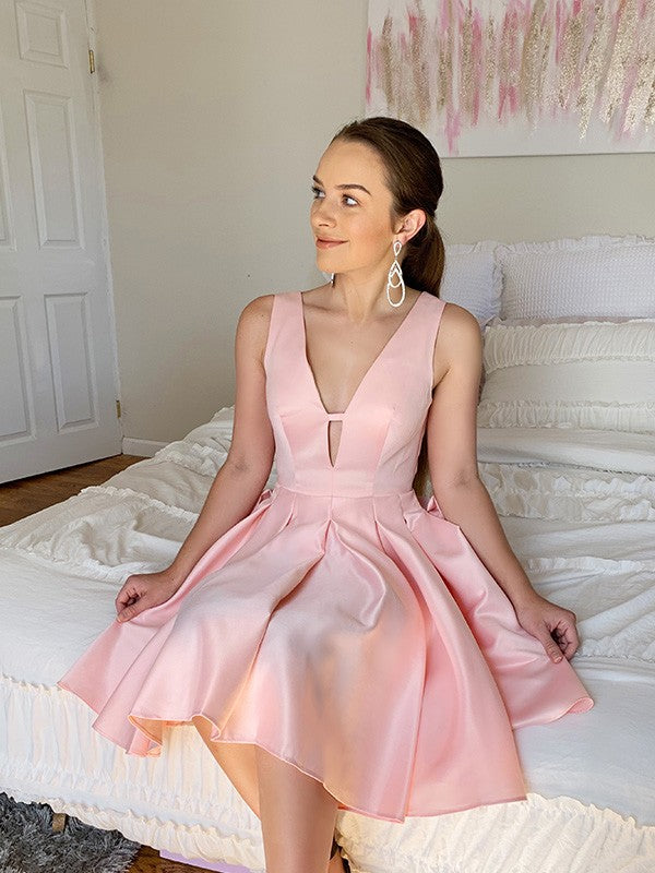 A-Line/Princess V-neck Sleeveless Ruffles Satin Short/Mini Homecoming Dresses by YiHuiw