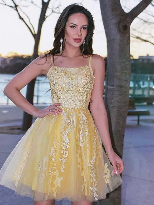 A-Line/Princess Tulle Spaghetti Straps Applique Sleeveless Short/Mini Homecoming Dresses by YiHuiw