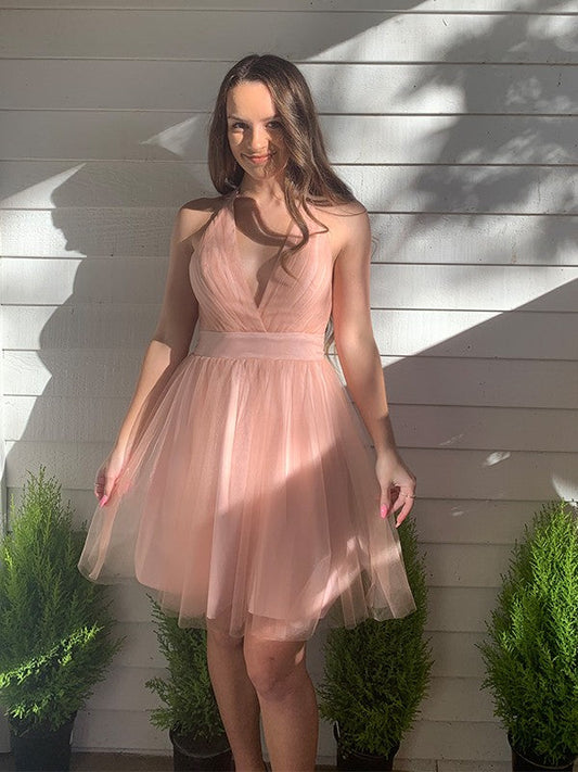 A-Line/Princess Tulle Halter Sleeveless Ruffles Short/Mini Homecoming Dresses by YiHuiw